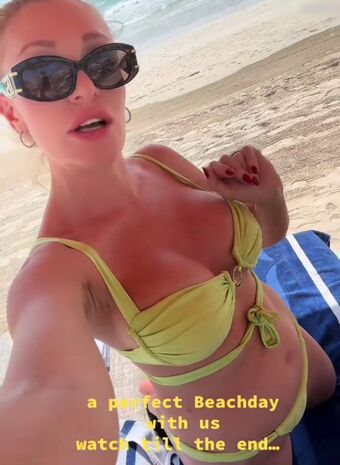 Georgina Fleur Голе фотографије OnlyFans 72