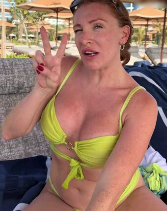 Georgina Fleur Голе фотографије OnlyFans 75