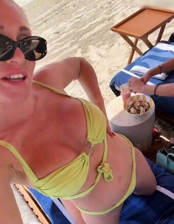 Georgina Fleur Голе фотографије OnlyFans 76