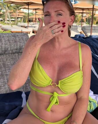 Georgina Fleur Голе фотографије OnlyFans 79