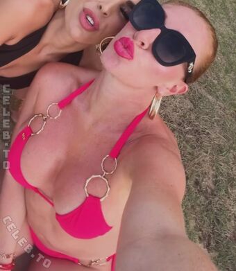 Georgina Fleur Голе фотографије OnlyFans 210