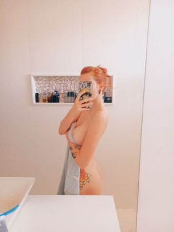 GiHartz Голе фотографије OnlyFans 13