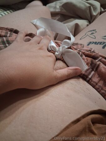 glitterbby21