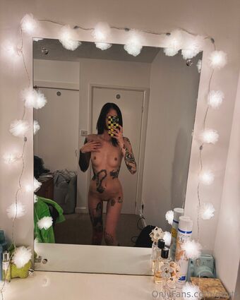 GNVTS Голе фотографије OnlyFans 23
