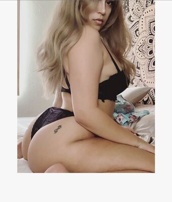 Goddessdeva Голе фотографије OnlyFans 1
