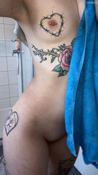 Godofbeer Голе фотографије OnlyFans 18