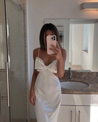 Hailey Lower Голе фотографије OnlyFans 2