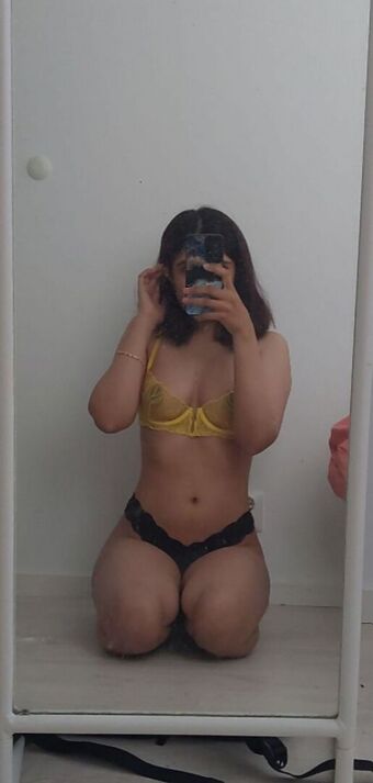 HappiHazel Голе фотографије OnlyFans 1