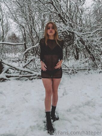 hateper Голе фотографије OnlyFans 7