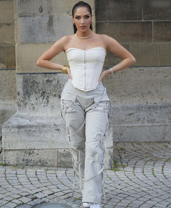 Hava Голе фотографије OnlyFans 1