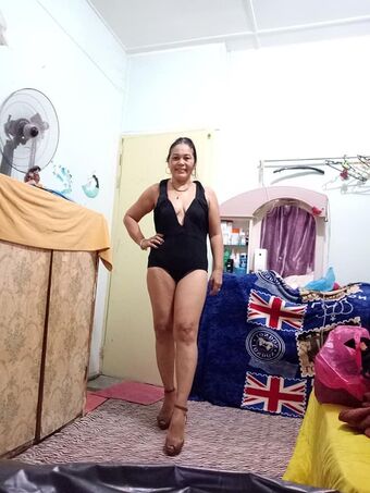 Helen Bundle Голе фотографије OnlyFans 5