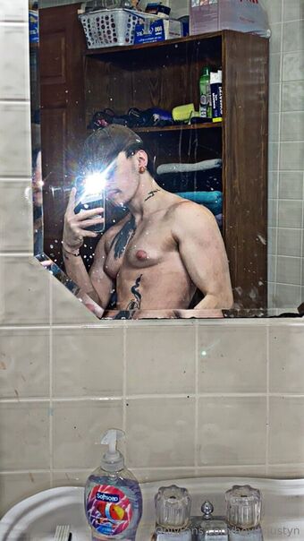 heyitsjustyn