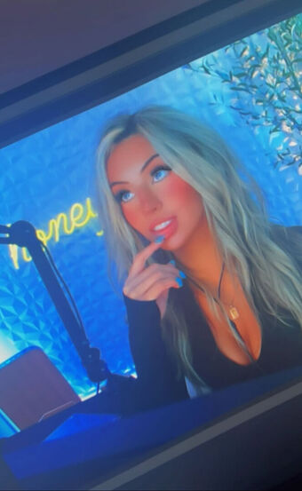 Honeyxxo Голе фотографије OnlyFans 30