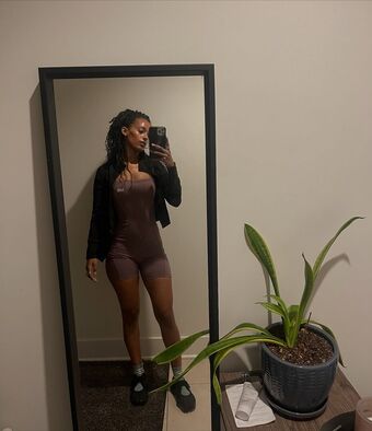Honnete Bas Голе фотографије OnlyFans 58