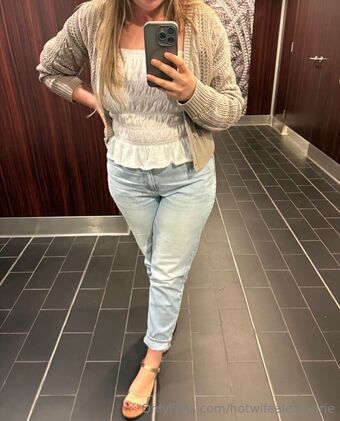 hotwifealexmarie Голе фотографије OnlyFans 6