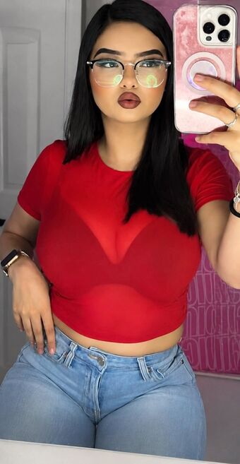 https: Голе фотографије OnlyFans 34