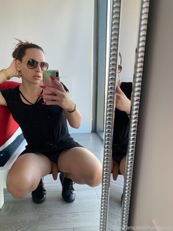 HungSonya Голе фотографије OnlyFans 17