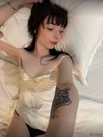 ickypeach Голе фотографије OnlyFans 121
