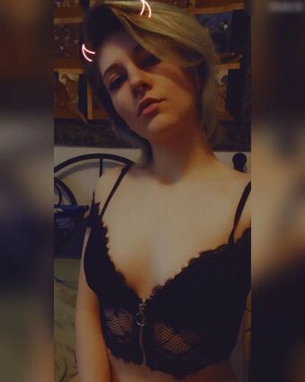 Ilyse Голе фотографије OnlyFans 2