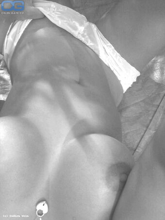 Indira Weis Голе фотографије OnlyFans 67