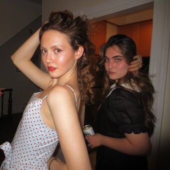 Iris Apatow
