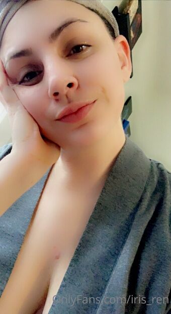 iris_ren Голе фотографије OnlyFans 7