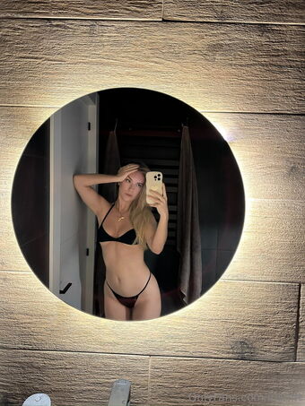 irismrt Голе фотографије OnlyFans 1