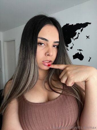 its.emmax Голе фотографије OnlyFans 3