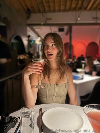 its.ninamars Голе фотографије OnlyFans 12