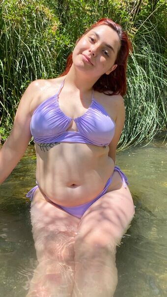 Itsluchita Голе фотографије OnlyFans 11