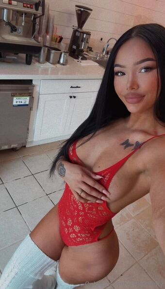 itsmetrinity Голе фотографије OnlyFans 14