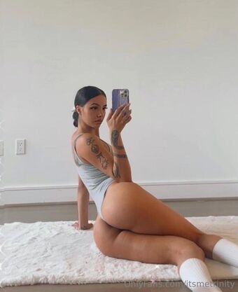 itsmetrinity Голе фотографије OnlyFans 20