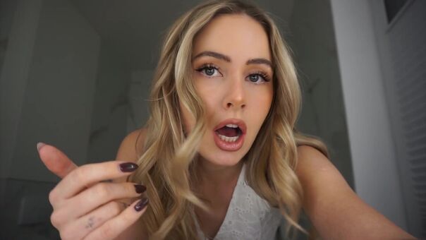 itsSky Голе фотографије OnlyFans 45