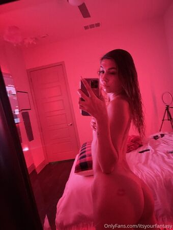 Itsyourfantasy Голе фотографије OnlyFans 4