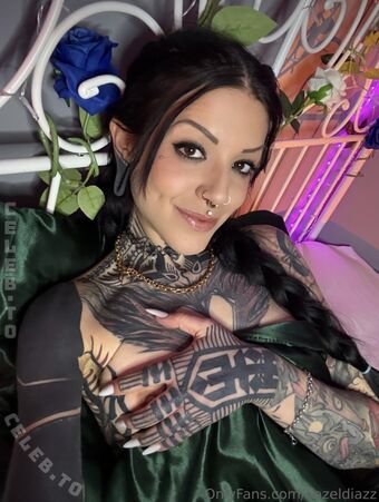 itsyourhazel Голе фотографије OnlyFans 27