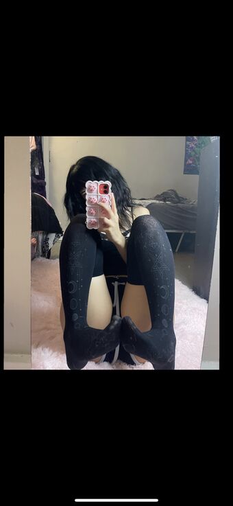 itzombie Голе фотографије OnlyFans 1