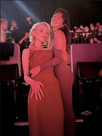 Ivanna Sakhno Голе фотографије OnlyFans 39