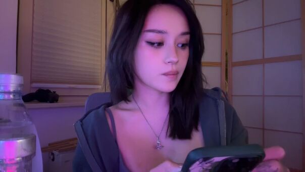 JadeyAnh Голе фотографије OnlyFans 139