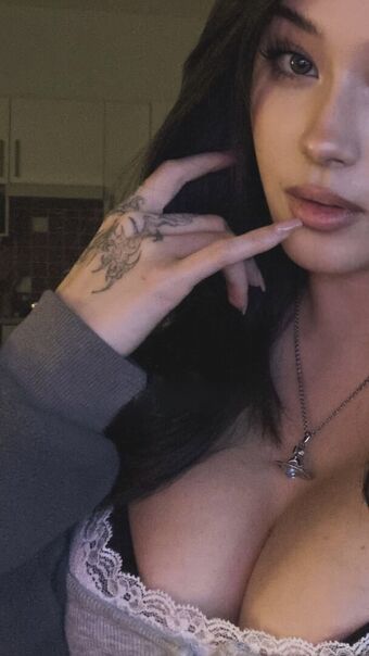 JadeyAnh Голе фотографије OnlyFans 154