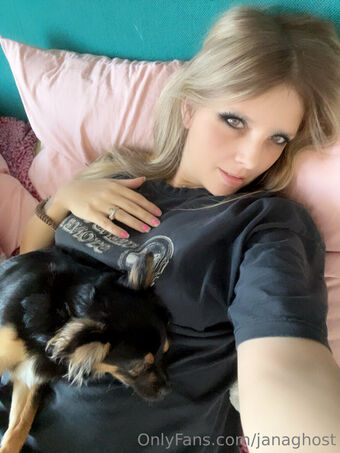 janaghost Голе фотографије OnlyFans 7