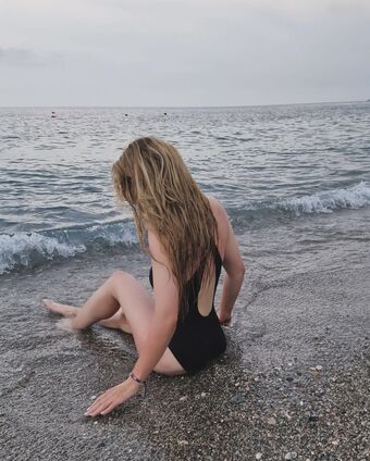 Jani Голе фотографије OnlyFans 2