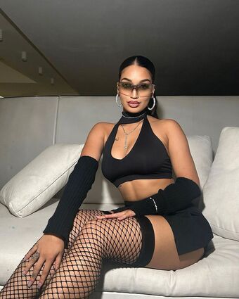 jihane Голе фотографије OnlyFans 2