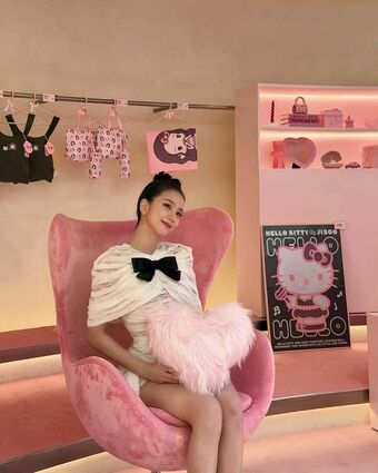 Jisoo Голе фотографије OnlyFans 744