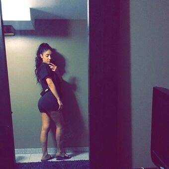 Joanne Голе фотографије OnlyFans 32
