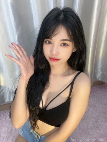Jolin Голе фотографије OnlyFans 12