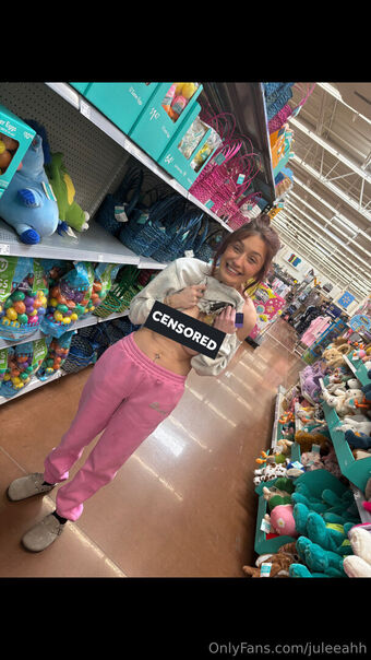 juleeahh Голе фотографије OnlyFans 32