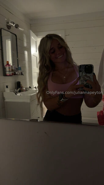 juliannapeyton