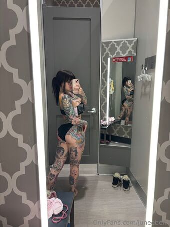 Juneeberri Голе фотографије OnlyFans 9