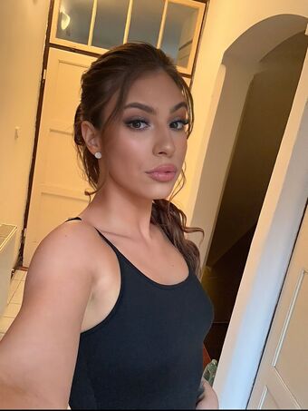 justadela Голе фотографије OnlyFans 18