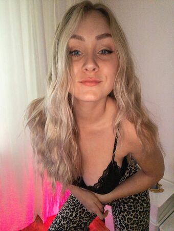 Kandyland Голе фотографије OnlyFans 50